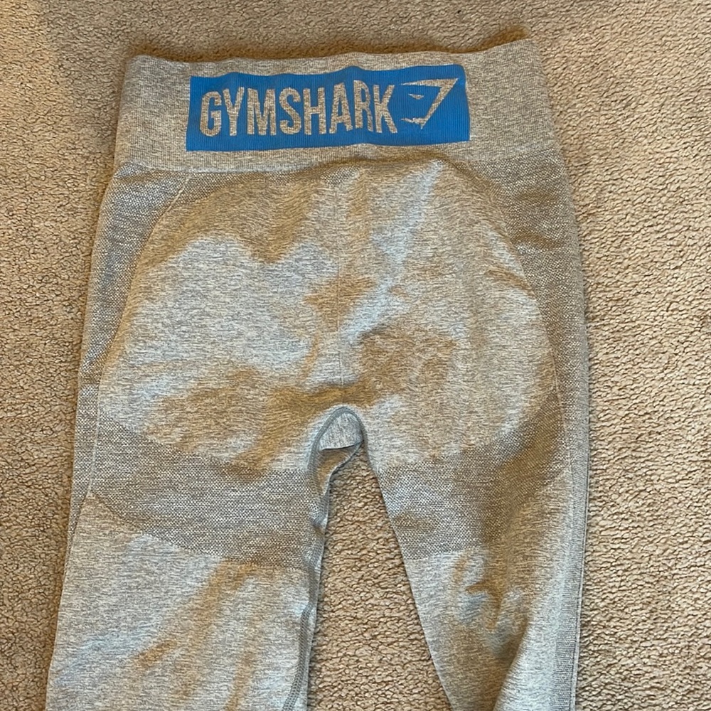 gray gym shark leggings